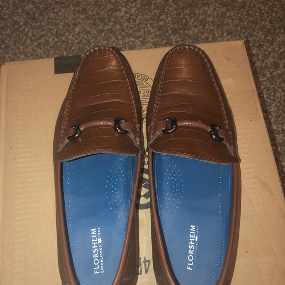 Florsheim Men’s Brown Loafers - Picture 2 of 8